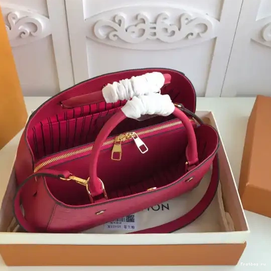 First bag ru VUITTON LOUIS MM MONTAIGNE 0513
